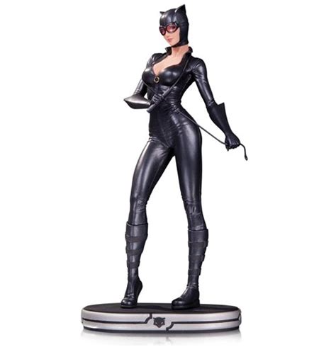Buy Official Dc Comics Cover Girls Statue Catwoman 24 Cm