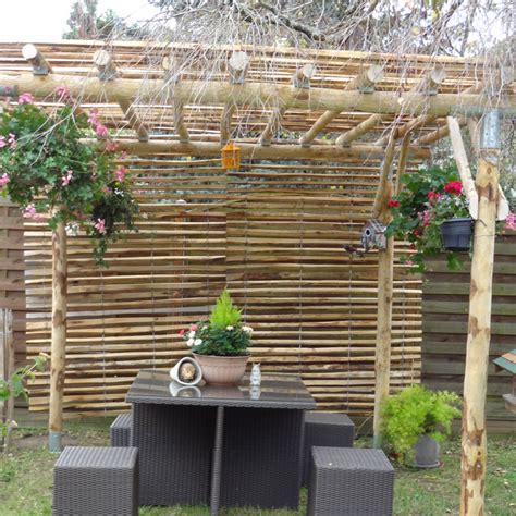 Other articles where gartenlaube is discussed: Gartenlaube Camille | Gartenlauben | Zaun Shop