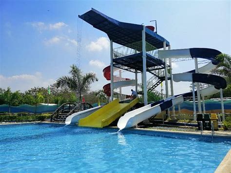 Adventure Beach Waterpark Subic Bay Freeport Zone 2020 All You Need