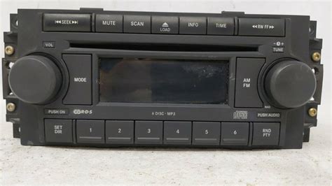2006 2008 Dodge Ram 1500 Am Fm Cd Player Radio Receiver 63482 Dash Parts