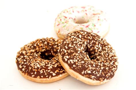 Ces signes qui ne trompent pas ! Addict au sucre ? Voici les 5 causes et leurs remèdes ...