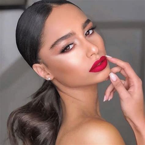 9 Biggest Makeup Trends 2021 - Your Classy Look