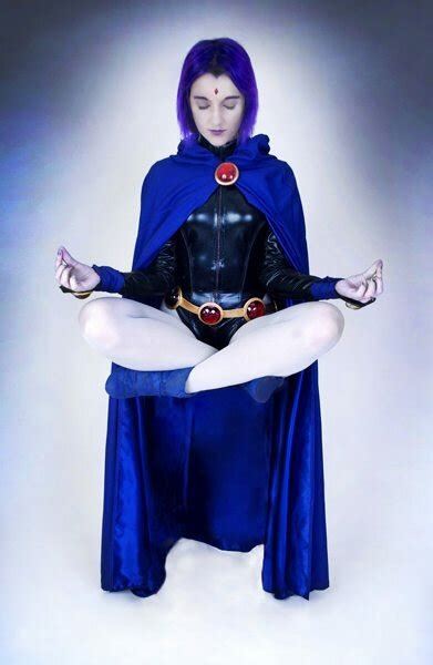 Raven Casts Her Way Into Our Injustice Gods Among Us Cosplay Week