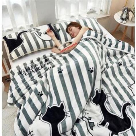 Selimut dengan gambar motif 3 dimensi yang baru dan desain baru beraneka motif karakter kartun anak yang menarik dan motif lainnya. Jual selimut bulu halus super lembut 150x200 burberi impor ...