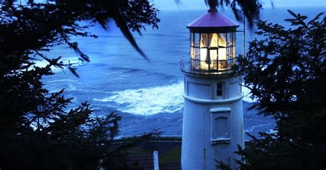 How to visit and climb inside 9 Oregon Coast lighthouses