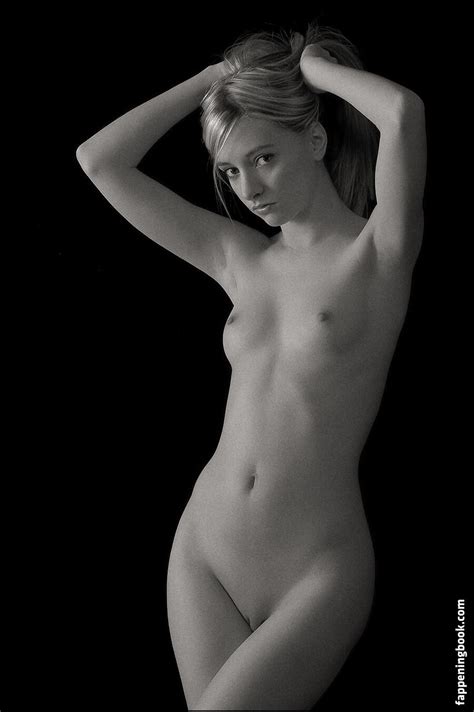 Claire Topaz Nude Fappedia