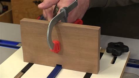 Rockler Router Table Box Joint Jig Review By Newwoodworker Youtube