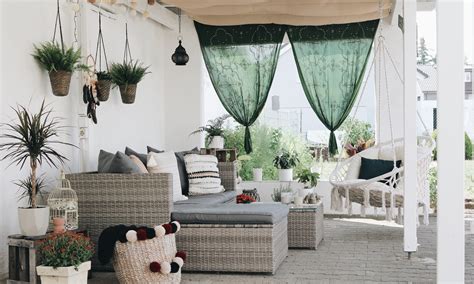 Beim boho style wohnen gibt's kein das passt nicht zusammen. Garten Veranda überdachte Sitzecke Boho Style Ideen ...