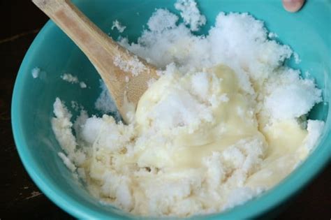 How to make ice cream. snow ice cream sweetened condensed milk recipe