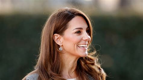 Kate Middletons Hair Transformation Plus How She Styles It Woman