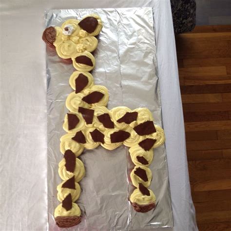 Giraffe Cupcake Cake Birthday Theme Birthday Ideas Birthday Parties