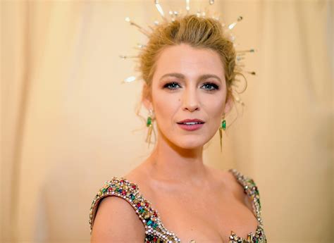 Blake Lively Just Shaded The Big Gossip Girl Reveal Hellogiggles