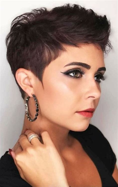 After character creation , you can change your hairstyle at the aesthetician. Short hairstyles Perfect for fine hair 2019 - Page 9 of 31 ...