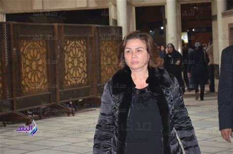 عمرو صلاح, هيثم أحمد داود. نجوم الفن والإعلام في عزاء شقيق شهيرة .. صور - المدينة نيوز