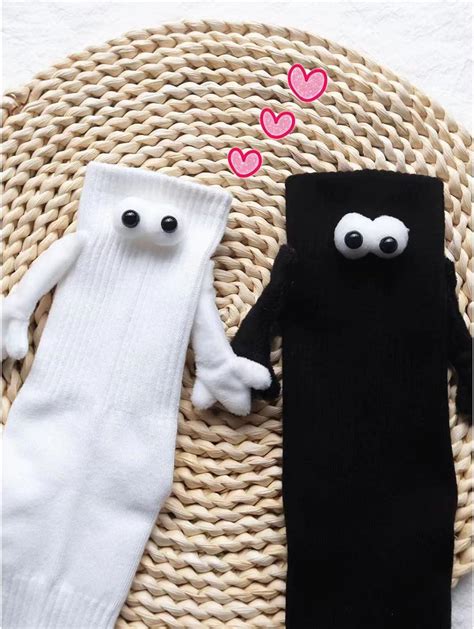 Inhluglk Magnetic Hand Holding Socks Couple Holding Hands Socks Funny Mid Tube Socks Magnetic 3d