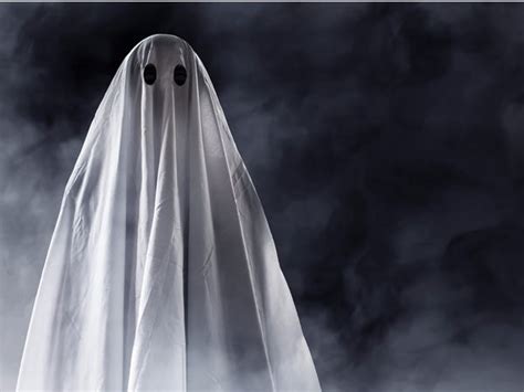 Famous Ghost Stories That Turned Out To Be Fakes