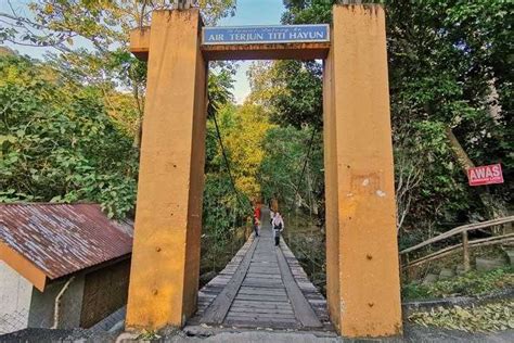 It is also famous for mount jerai, which is the tallest peak in kedah at 1242 metres (3,235 ft) and is easily accessible from the town.visitors can climb by stairs to the peak of mount jerai via titi hayun. Titi Hayun Yan Kedah - Panduan percutian 2020 | Percutian ...