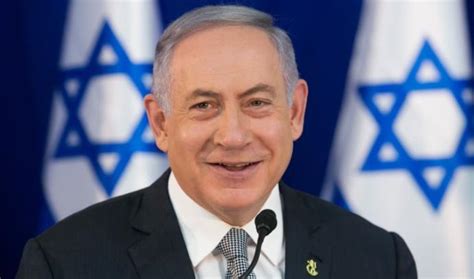 אני רואה בך ידיד ושותף אמר בנימין נתניהו ליאסר ערפאת תוך שהוא לוחץ את ידו בשתי ידיו. מדינת נתניהו: רה"מ ממשיך להפריט את מה שנותר מהממלכתיות ...