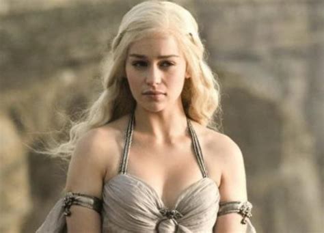 The 15 Sexiest S Of Emilia Clarke Game Of Thrones Characters