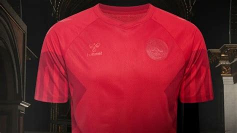رسالة ضد قطر في قميص منتخب الدنمارك بكأس العالم هبة بريس