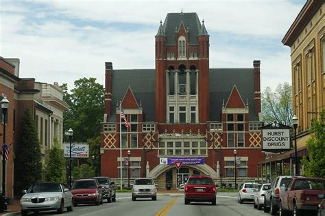 10 Most Beautiful Small Towns In Kentucky Attractions Of America