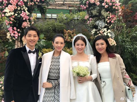 Song joong ki happily kisses and gives wedding ring to song hye kyo. Su Mang and Zhang Ziyi among the attendees at the Song ...