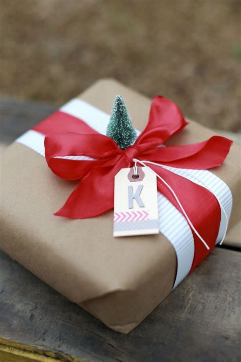 Emballage cadeau pour Noël en 30 idées originales et tutos