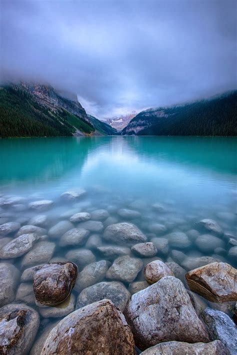 Lago Louise En Canadá Situado En El Parque Nacional Banff En Las