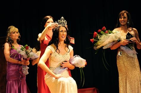 Tiffany Alleman Crowned Mrs Utah Helps Others Who Suffer With
