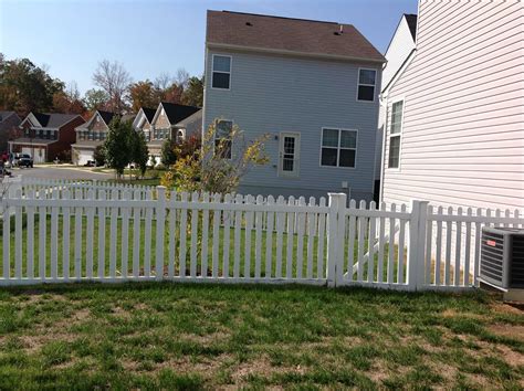 Wolf vinyl and composite railings are exceptionally strong and easy to install. Vinyl Fence Company, Vinyl Fence Contractor PG County, Charles Co