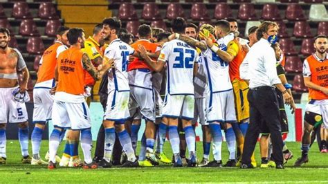 Head to head statistics and prediction, goals, past matches, actual form for serie b. Pordenone ko, Frosinone in finale con lo Spezia — Il Globo