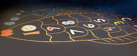 When drawing a hopscotch course on a sidewalk, simply draw lines diagonally, from corner to corner, creating an x. Big Fish Hopscotch | crayola.com.au
