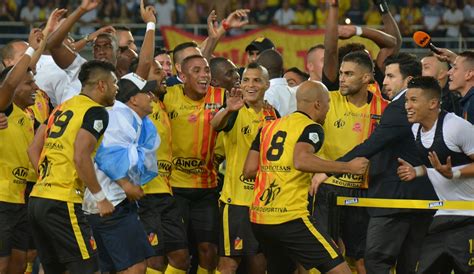 Hay partidos en canales por señal abierta pero también muchos otros, en los que habrá tenido que suscribirse a uno de. Fecha Final Futbol Colombiano 2020 / Santa Fe vs Chicó ...