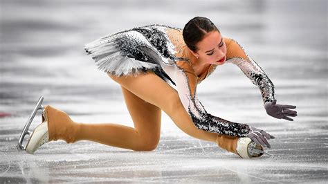 Figure Skating Zagitova Spoils Medvedevas Comeback To Take Lead At