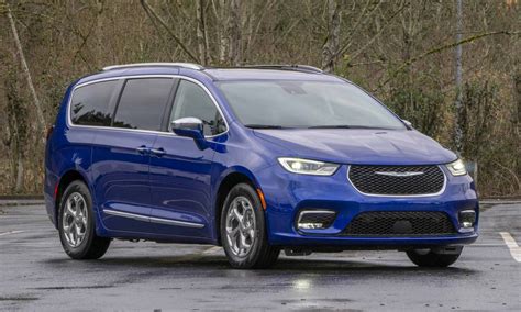 2021 Chrysler Pacifica Hybrid Review