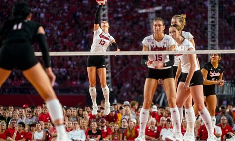 Nebraska Volleyball Pair Of Huskers Earn Weekly Conference Awards