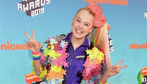 Jojo Siwa To Make History As First Celeb To Be Paired In Same Sex
