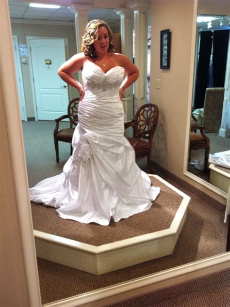 Big Breasted Wedding Dresses Top Review Find The Perfect Venue For