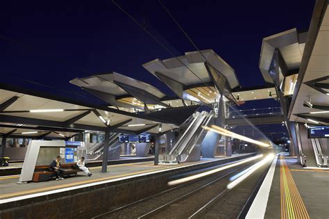 North Melbourne Railway Station By Cox Architecture 谷德设计网