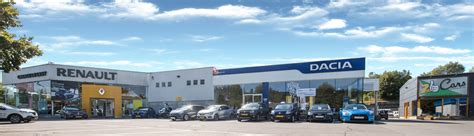 Garage in horizontal trapezeinbiegung und eisatz auf wände. Garage de l'Est - Ihr Renault und Dacia Händler in Junglinster