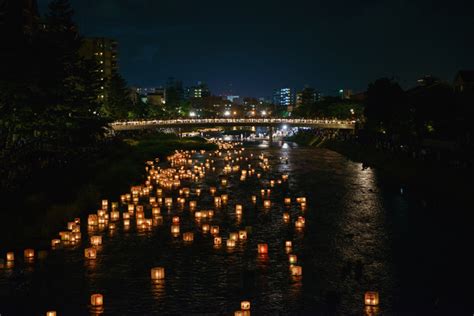 What Is The Japanese Summer Tradition Of Obon Tsunagu Japan