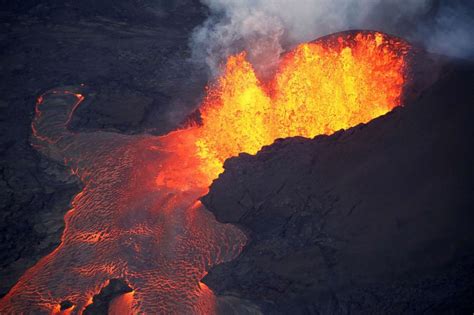 Satellite Images Show Effects Of Kilauea Volcanos Latest Eruption On