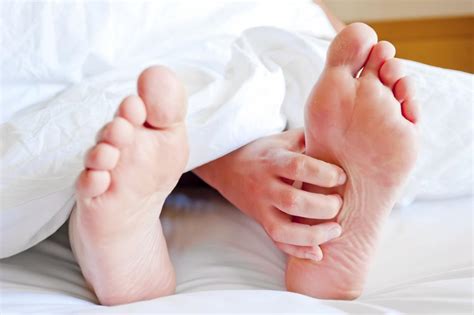 Try these 13 tricks at the end of your bed! Why does the bottom of my foot itch ONETTECHNOLOGIESINDIA.COM