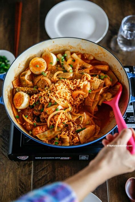 First of all, what's korean ramen? Rabokki - Ramen + Tteokbokki | Recipe | Tteokbokki, South ...