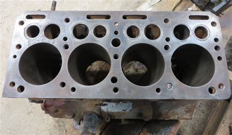 Continental Cn 162 163 Engine Block Used F400a421 S Two Broken Off