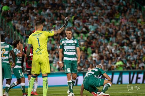 Apresentamos os resultados em tempo real, escalações, artilheiros, estatísticas e a tabela get a summary of the santos vs. Santos vs Atlas jornada 12 apertura 2018 - TAR.mx