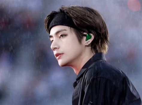 Maybe you would like to learn more about one of these? Identitas Orangtua TaeHyung Dirahasiakan, Ini Foto-foto yang Beredar di Internet - Fakta.id