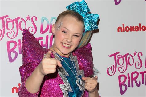 Jojo Siwa Says She Is Living The Best Time Of Her Life After Coming Out As Pansexual Drama