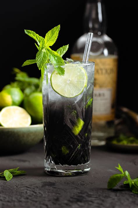 13 Best Black Cocktails To Drink