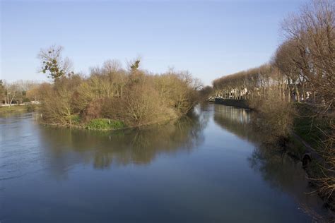 Promenade En Bord De Marne Les Bords De Marne Constituent Flickr